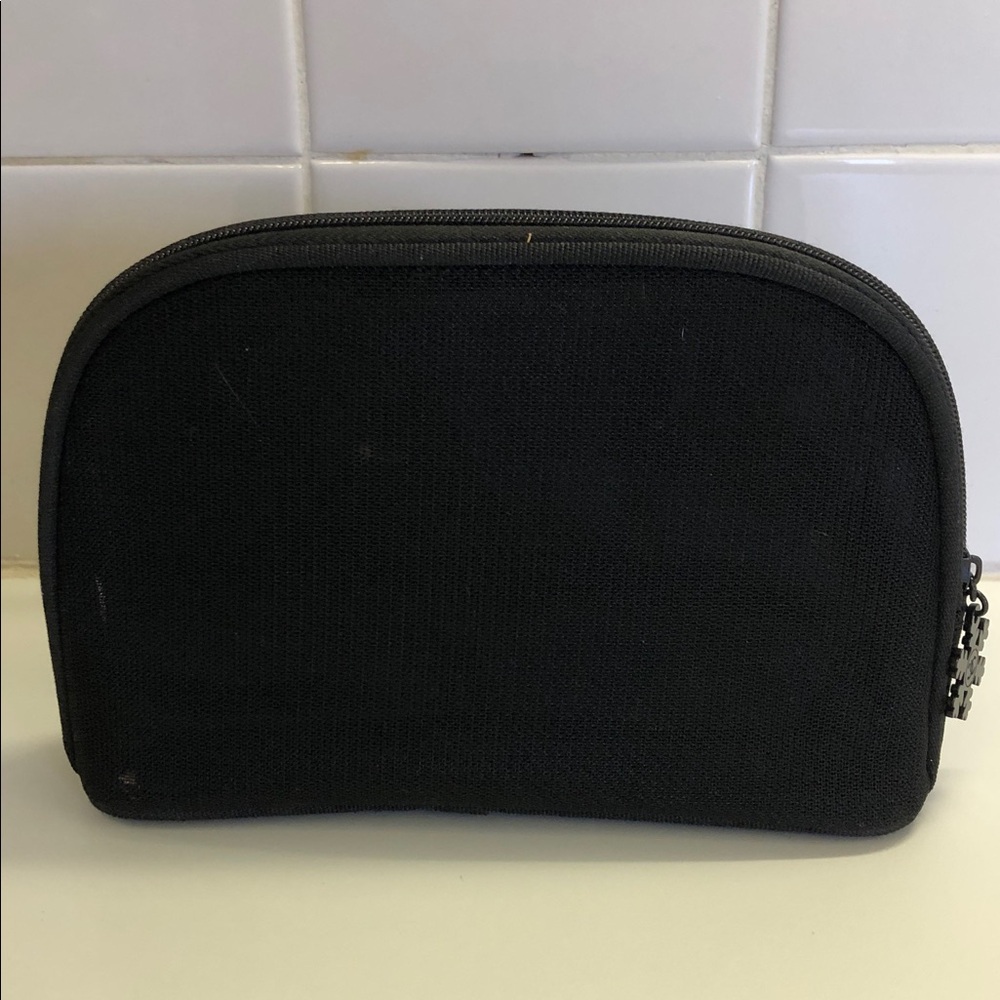CHANEL BLACK MESH COSMETIC BAG • ZIP CLOSE W CHANEL LOGO PULL - Picture 3 of 11